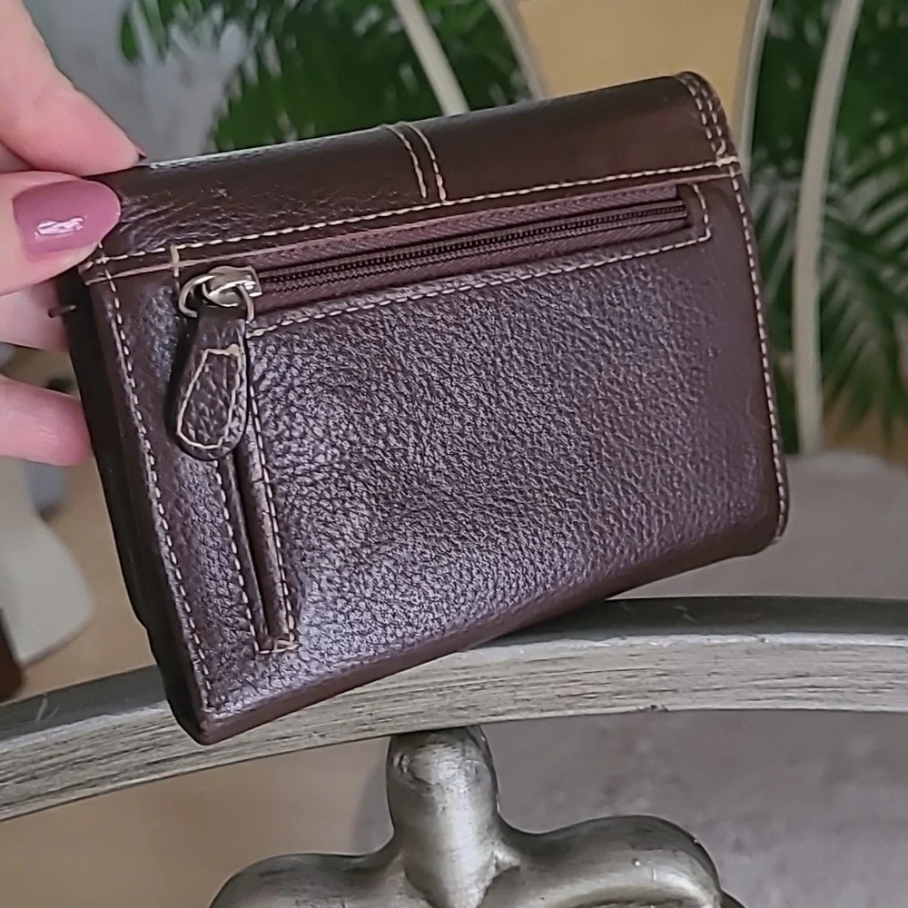 Buxton Leather Wallet ❤️